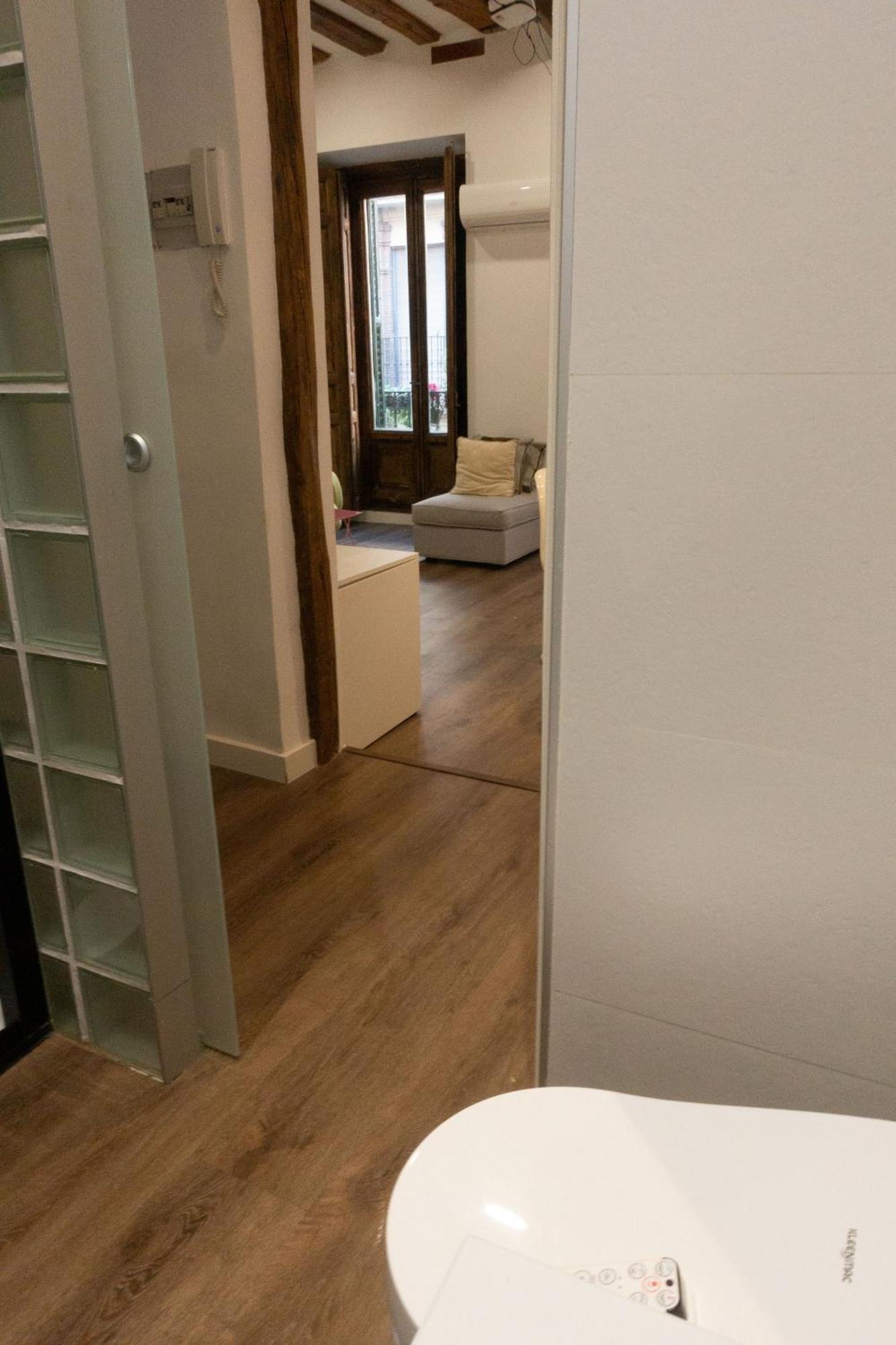 Hortaleza 4, Preciso Estudio En Chueca Junto A La Gran Via De Madrid Bagian luar foto