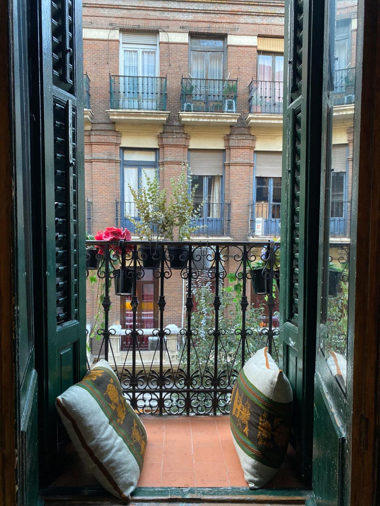 Hortaleza 4, Preciso Estudio En Chueca Junto A La Gran Via De Madrid Bagian luar foto