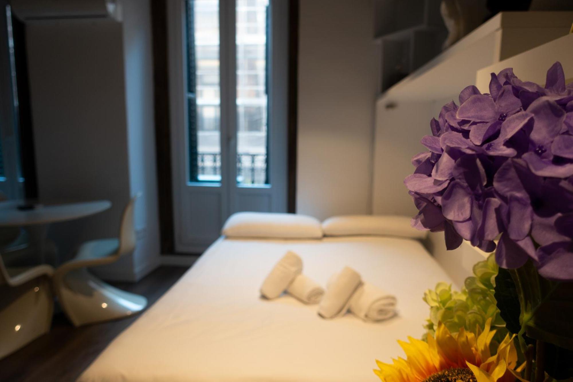 Hortaleza 4, Preciso Estudio En Chueca Junto A La Gran Via De Madrid Bagian luar foto